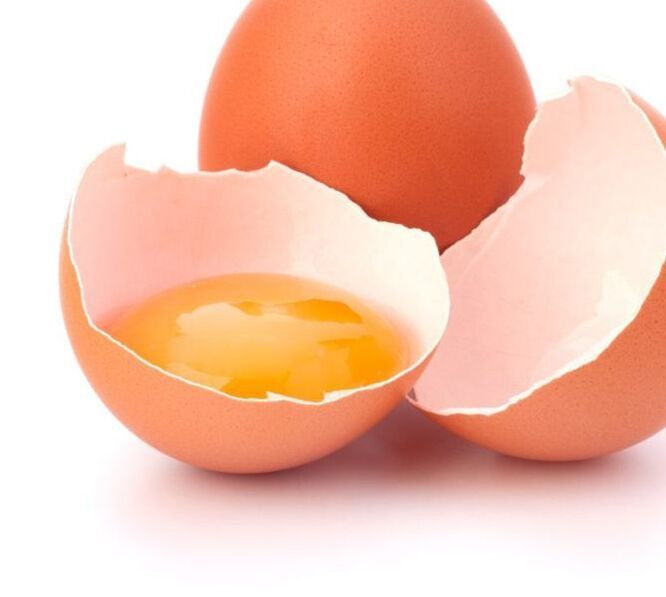 Telur untuk membuat topeng yang menyegarkan